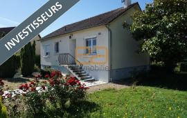 ST COSME EN VAIRAIS / Opportunité/investissement : maison à rafraîchir proche toutes commodités