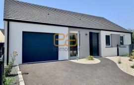 TRANGE / Maison de plain-pied, 3 chambres, garage et terrain 